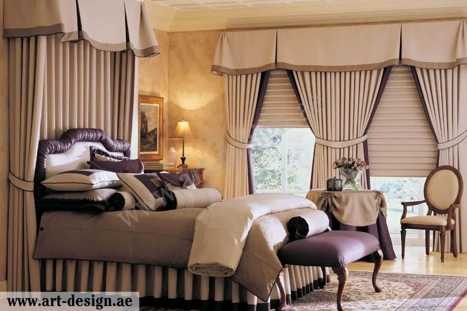 تصميم خلفيات سرير كلاسيك مع ستائر مناسبة